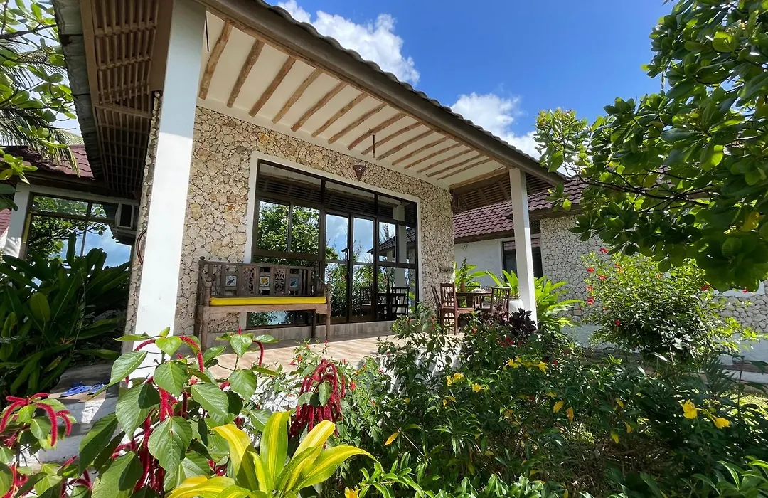 Z-Breeze Zanzibar-1